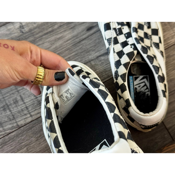 Vans Acer Ni Women’s Size 6.5 (fits more like 6) Retail $90 Reselling for More - Picture 5 of 9